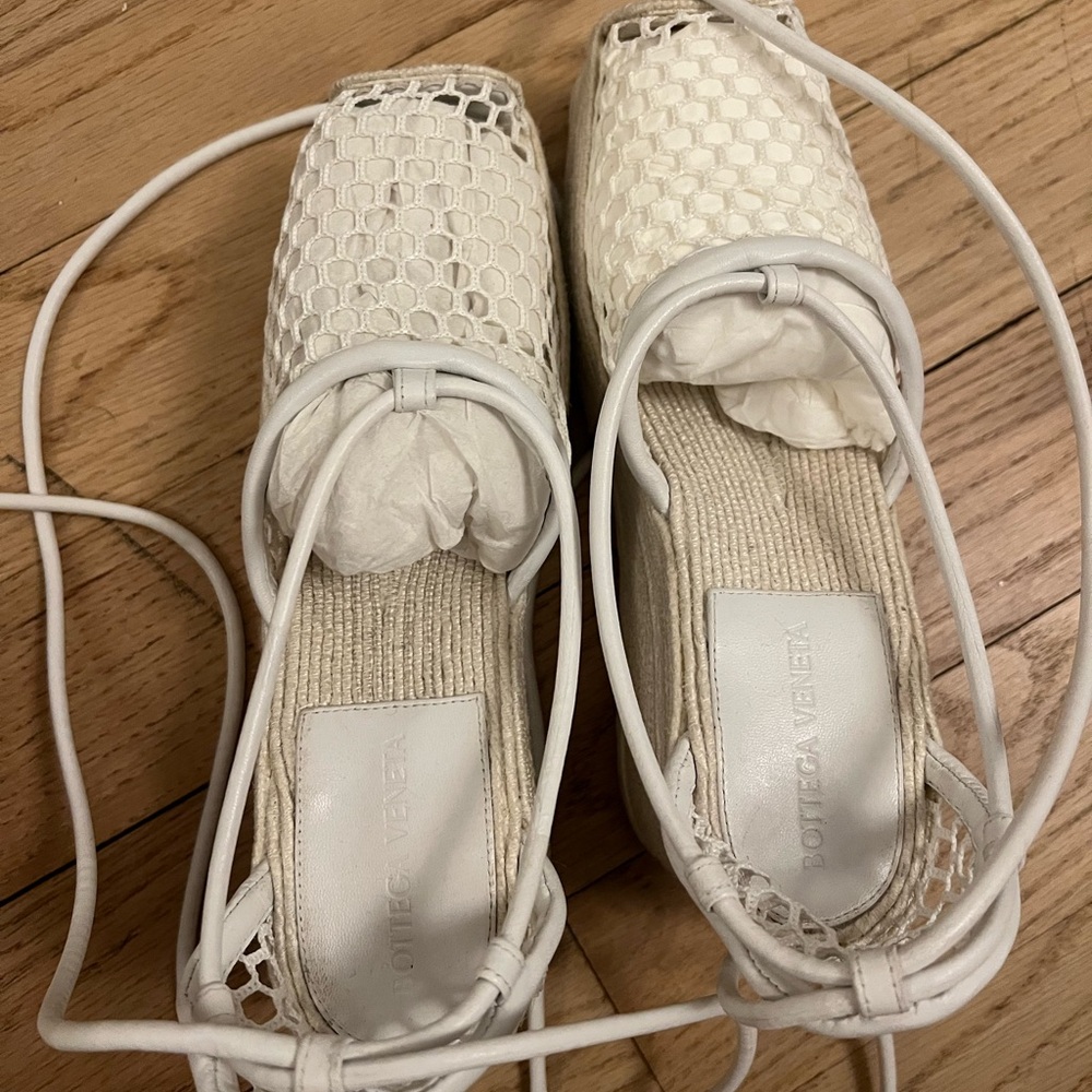 BOTTEGA VENETA - White Net Women's Wedge Espadrilles - 6.5 / 7 - excellent - Picture 7 of 13